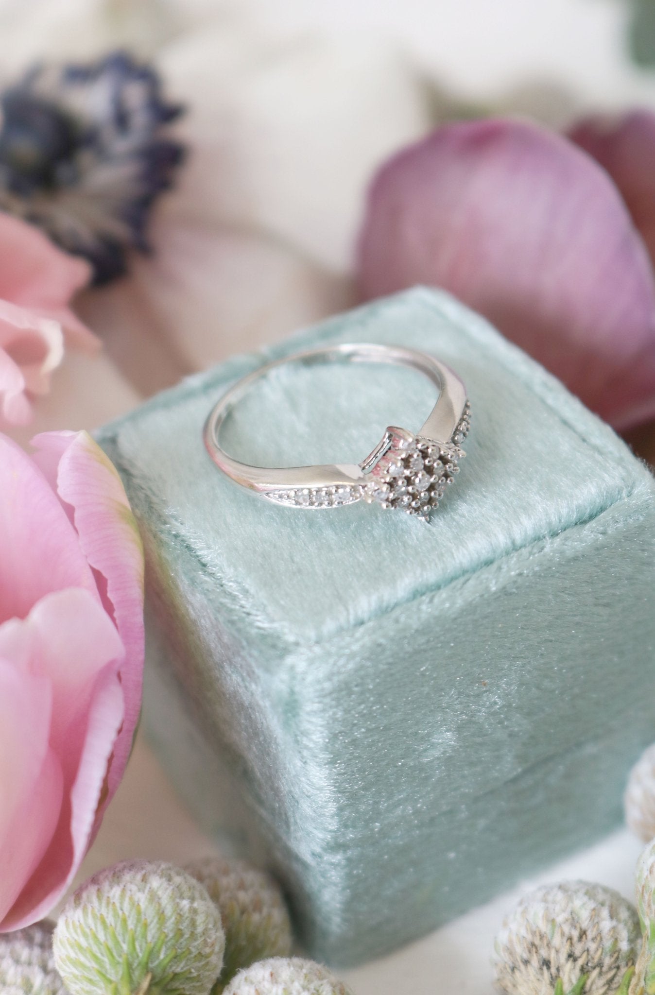 9ct White Gold Adira Antique Diamond Engagement Ring on seafoam green ring box. Antique Engagement Rings Canada. Canadian vintage engagement rings. Vintage engagement rings Canada. Bridal jewelry Canada.