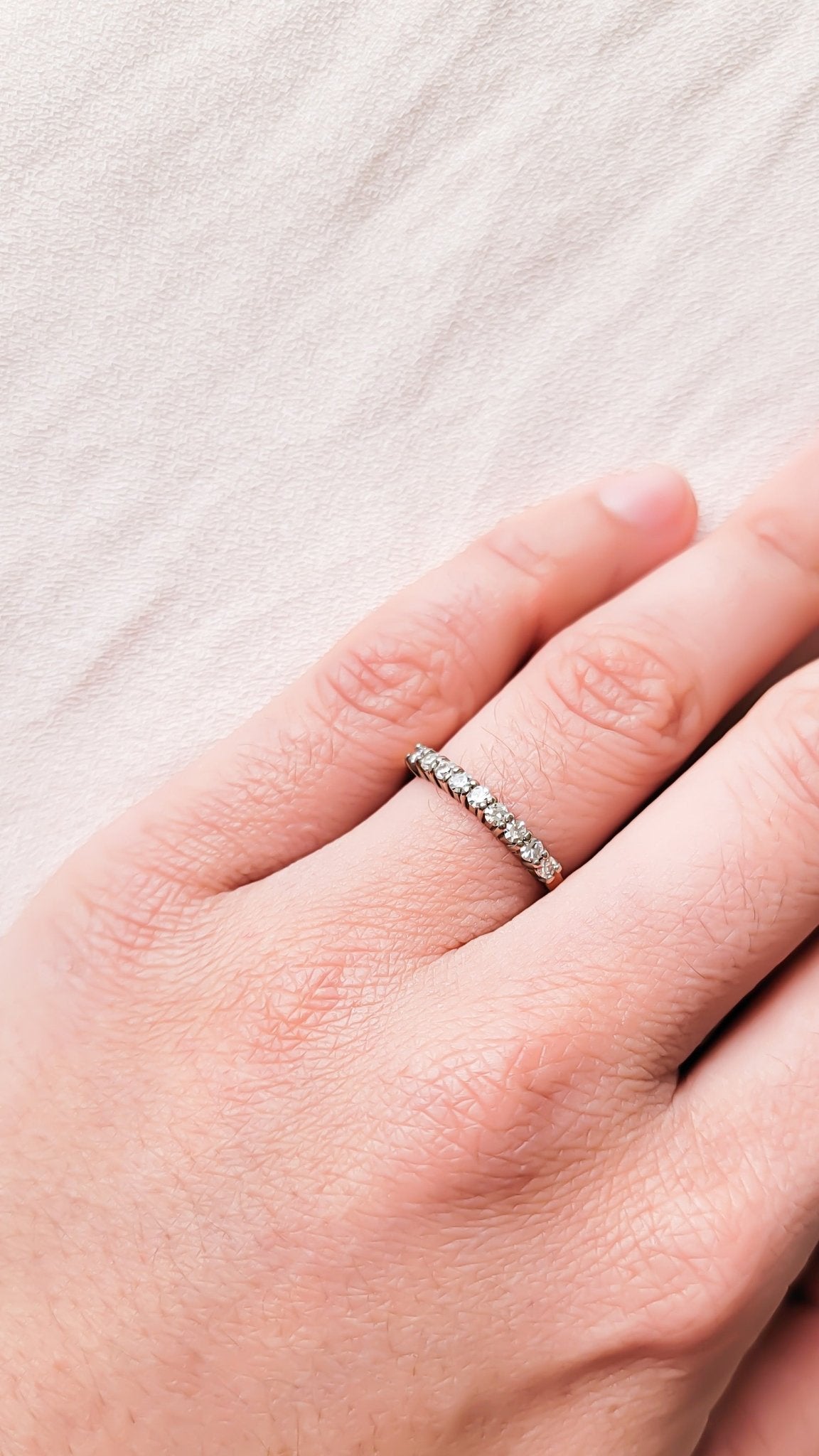 18k Gold Multi-diamond ring on a ring finger. Antique Engagement Rings Canada. Canadian vintage engagement rings. Vintage engagement rings Canada. Bridal jewelry Canada. Canadian weddings. Wedding Canada. Canadian jewelry brands. Affordable Canadian jewelry brands. Canadian bridal jewelry. Woman-owned Canadian jewelry brand. Canadian jewelry business.