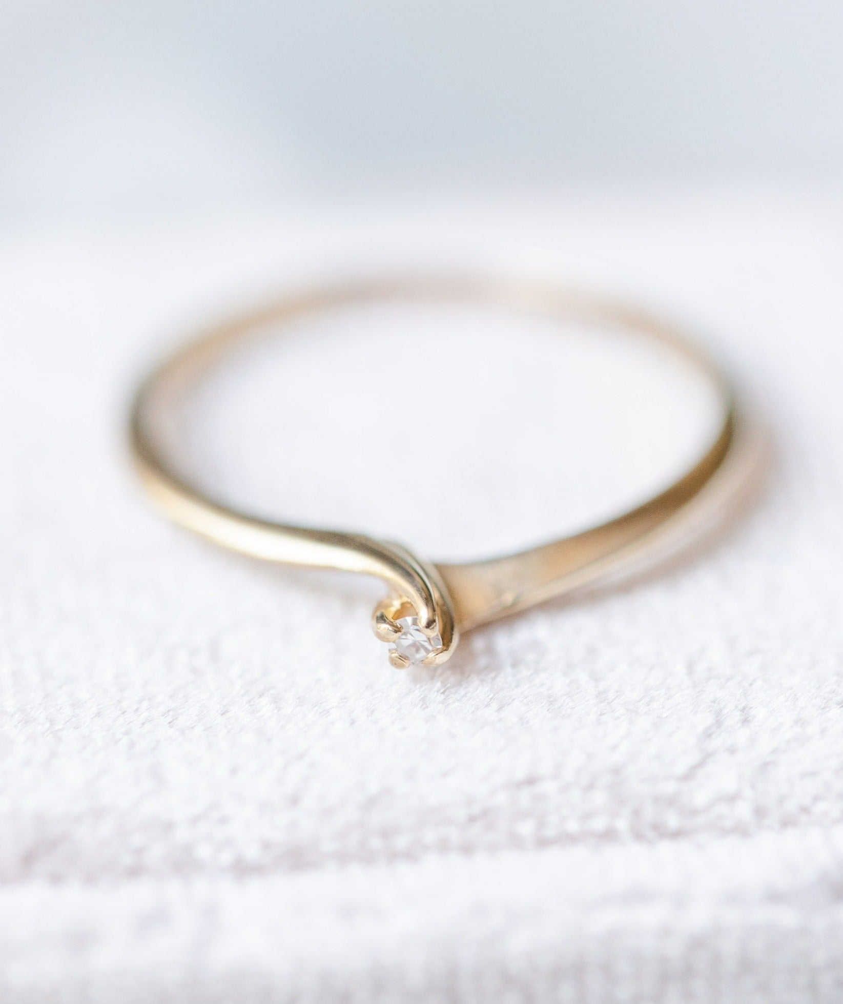 Extreme close of up the Hale 14K Yellow Gold Vintage Diamond Engagement Ring. Antique Engagement Rings Canada. Canadian vintage engagement rings. Vintage engagement rings Canada. Bridal jewelry Canada. Canadian weddings. Wedding Canada. Canadian bridal jewelry. Woman-owned Canadian jewelry brand. Canadian jewelry business.