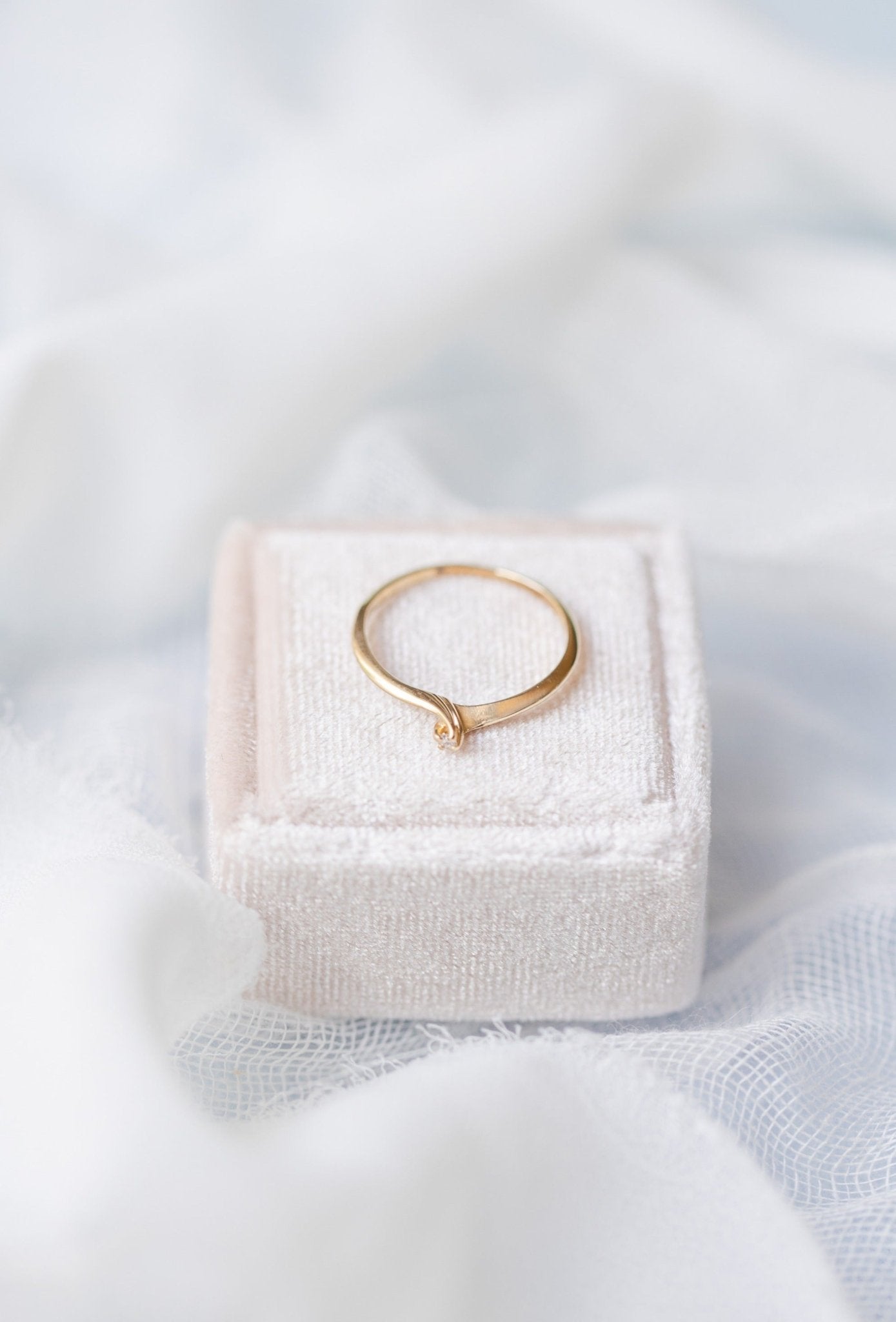 Top view of a 14k Yellow Gold Diamond Vintage Engagement Ring on top of ring box with white background. Antique Engagement Rings Canada. Canadian vintage engagement rings. Vintage engagement rings Canada. Bridal jewelry Canada. Canadian weddings. Wedding Canada. Canadian bridal jewelry. Woman-owned Canadian jewelry brand. Canadian jewelry business.