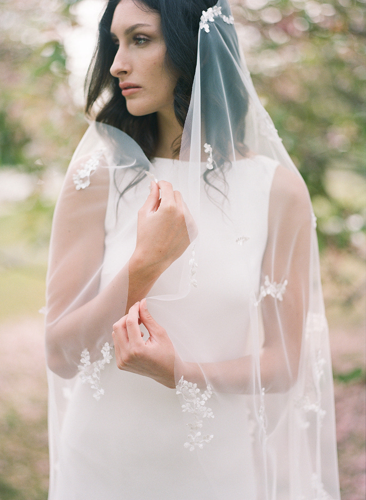 Wisteria Lace Leaf Wedding Veil-4