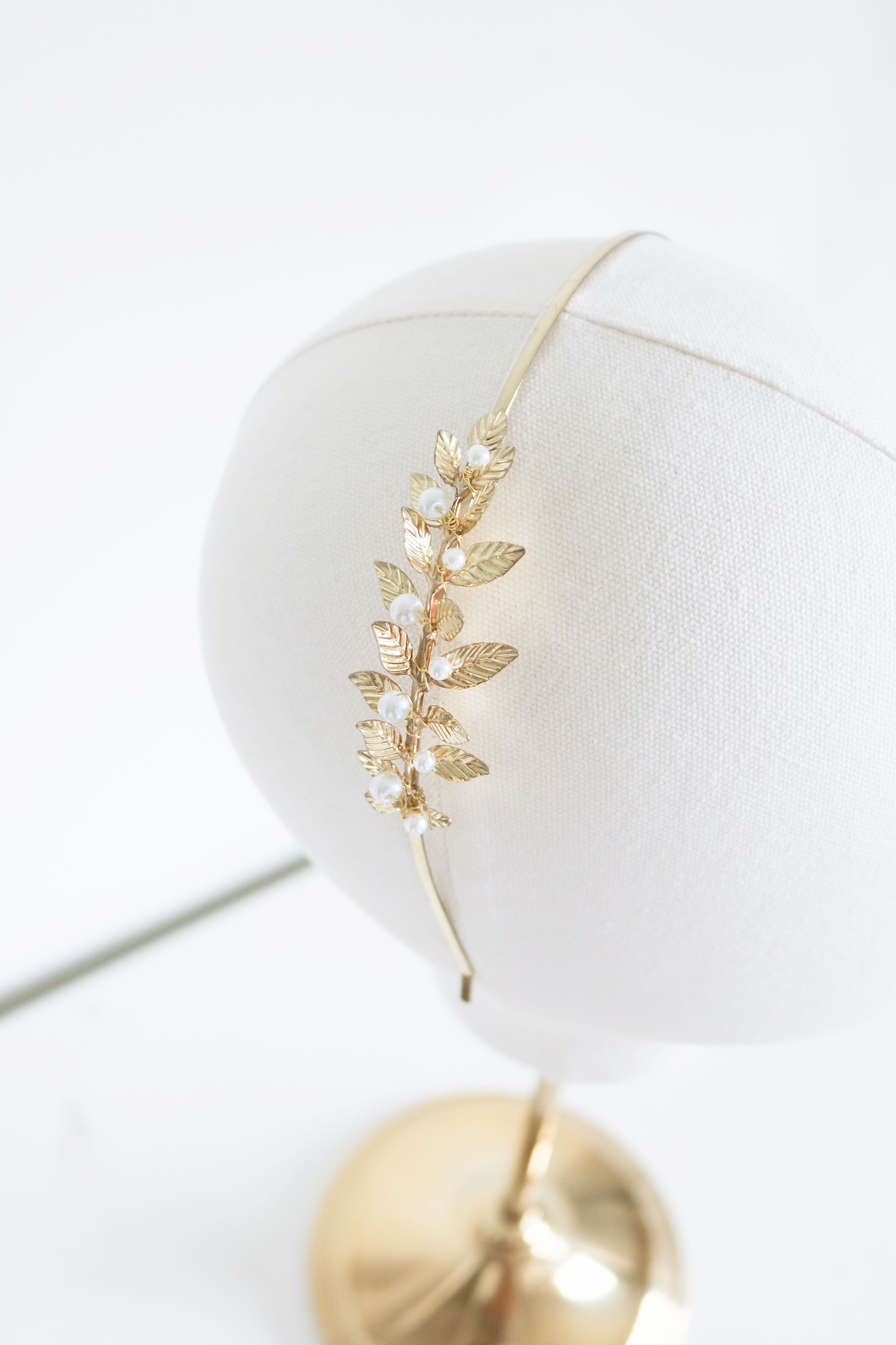 Dione - Mini Leaf and Pearl Headband-8