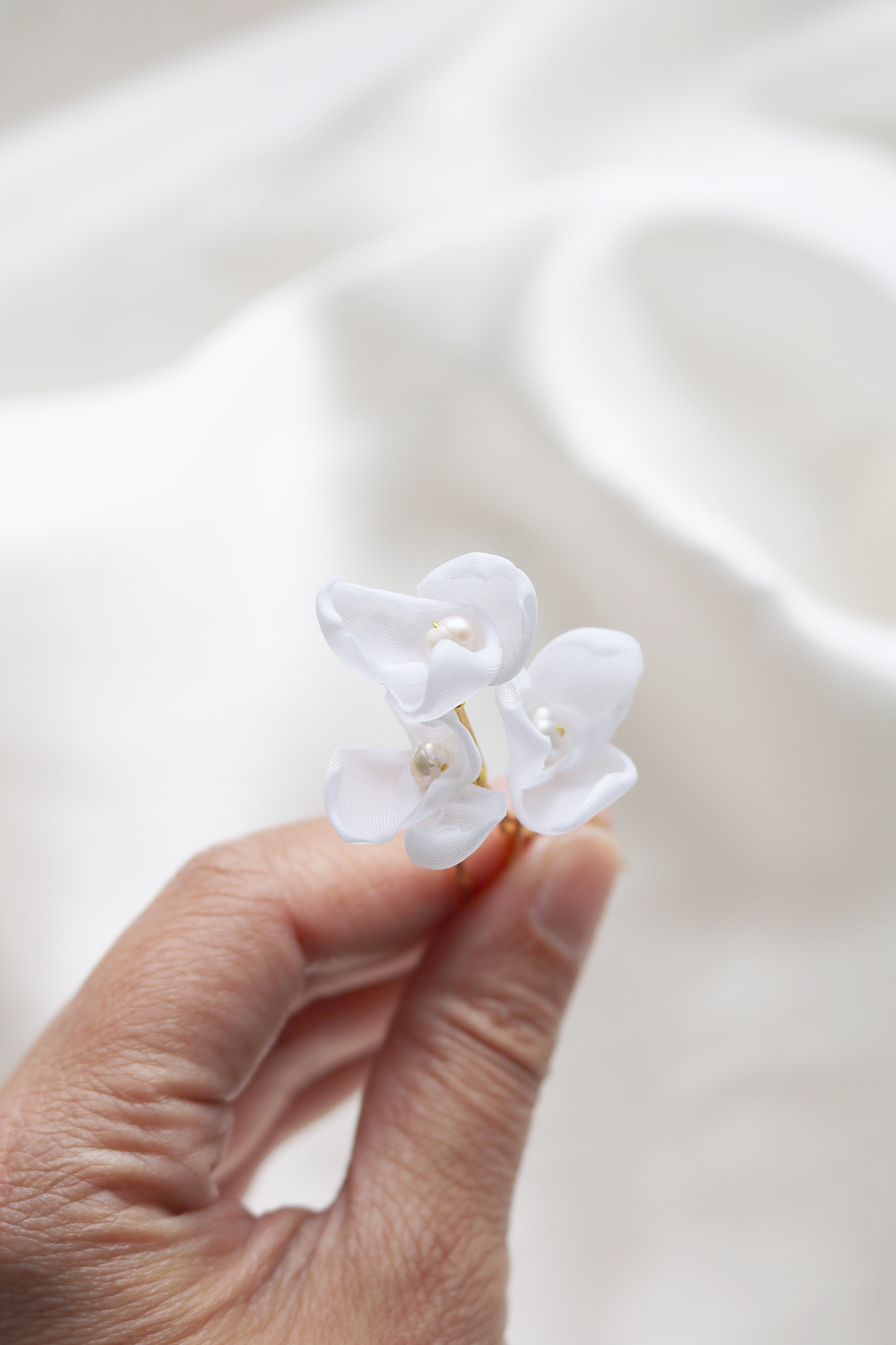 Averie Floral Hairpin - Mini-2