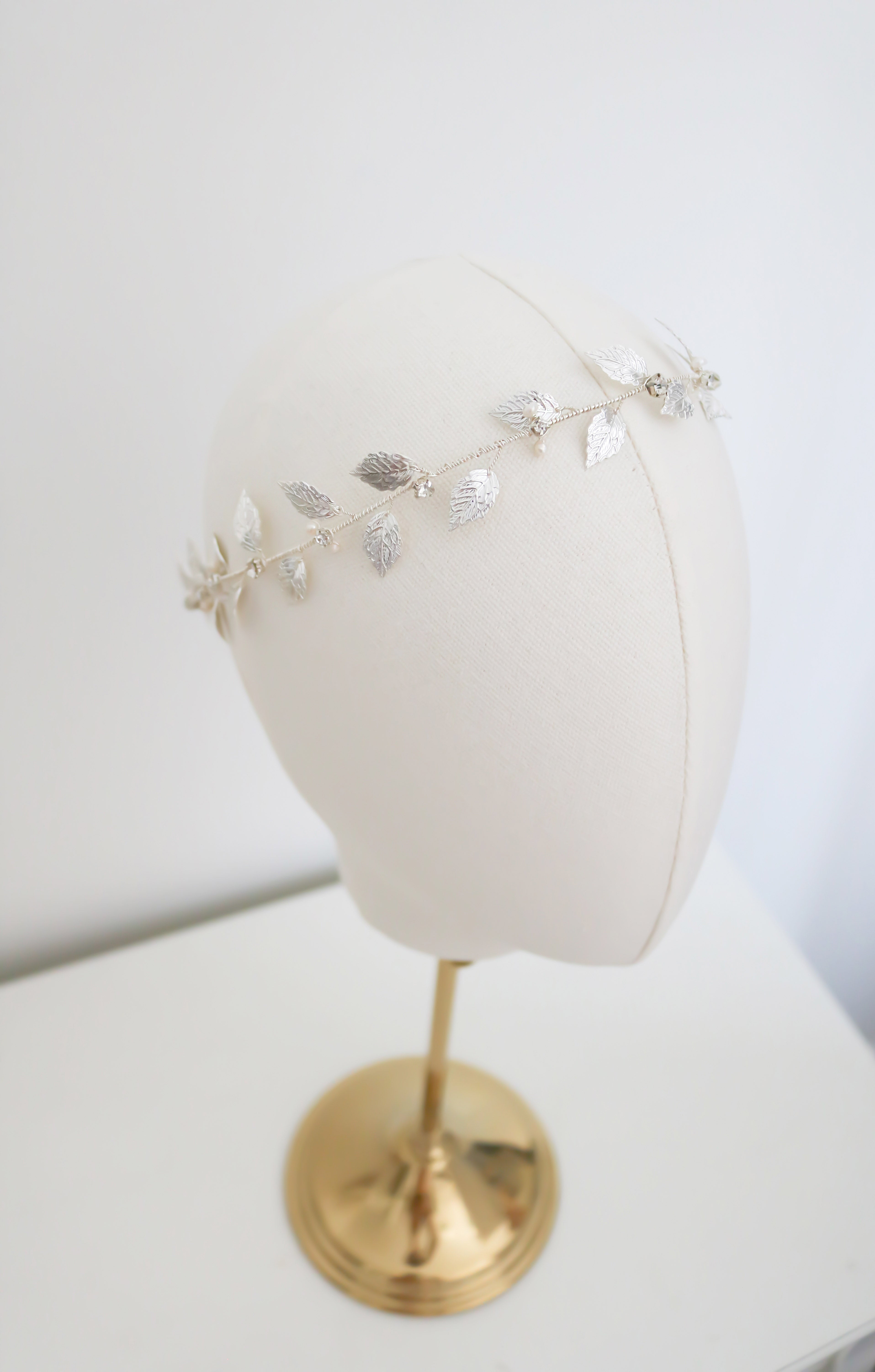 Aelia Leaf and Fresh Water Pearl Crystal Hair Circlet-12