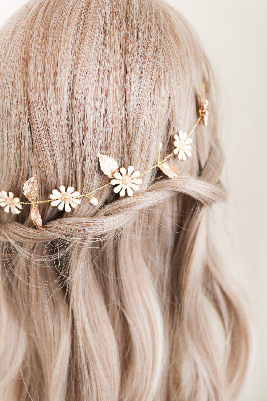 Daisy Chain Hairvine with Fresh Water Pearls-4