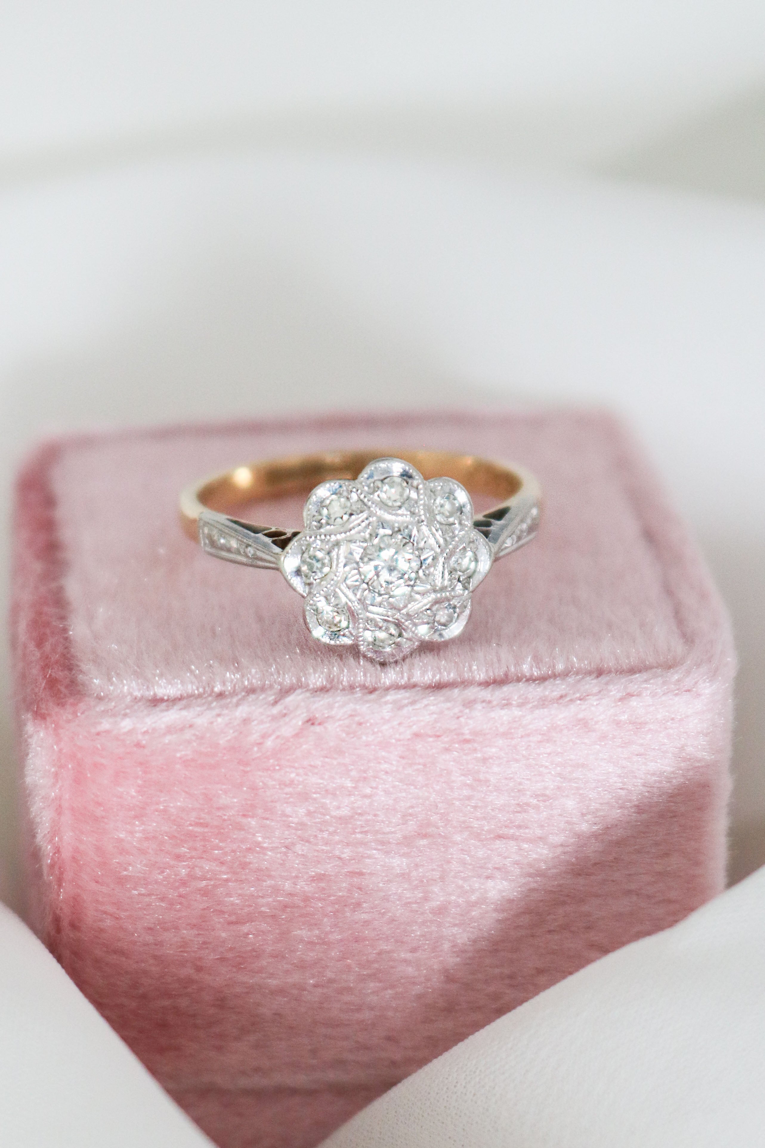 Lilibet Diamond Engagement Ring in 18kt Yellow Gold and Platinum, Art Deco 1930s-6