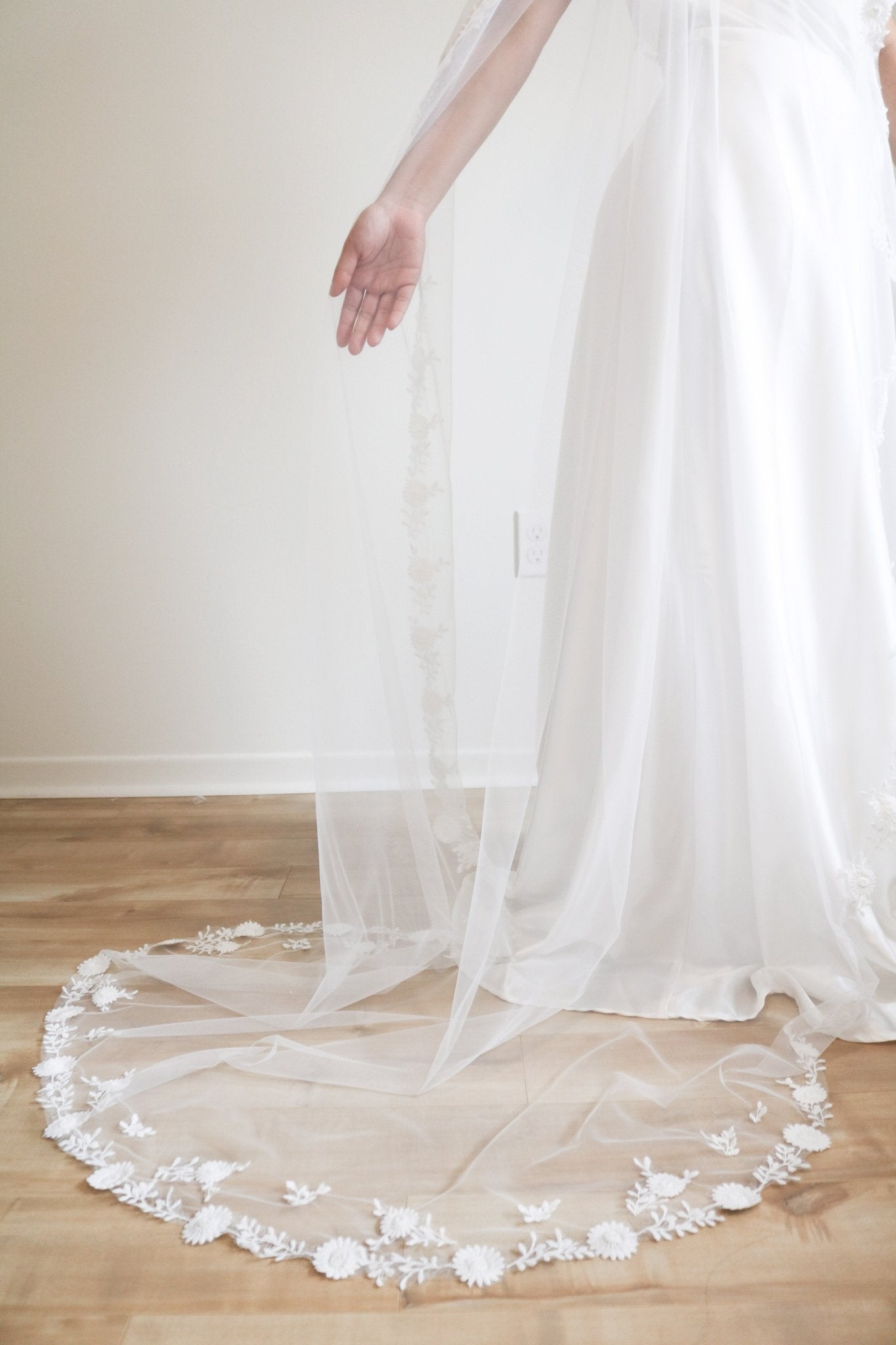 Sienna Floral Vine Bridal Veil-6