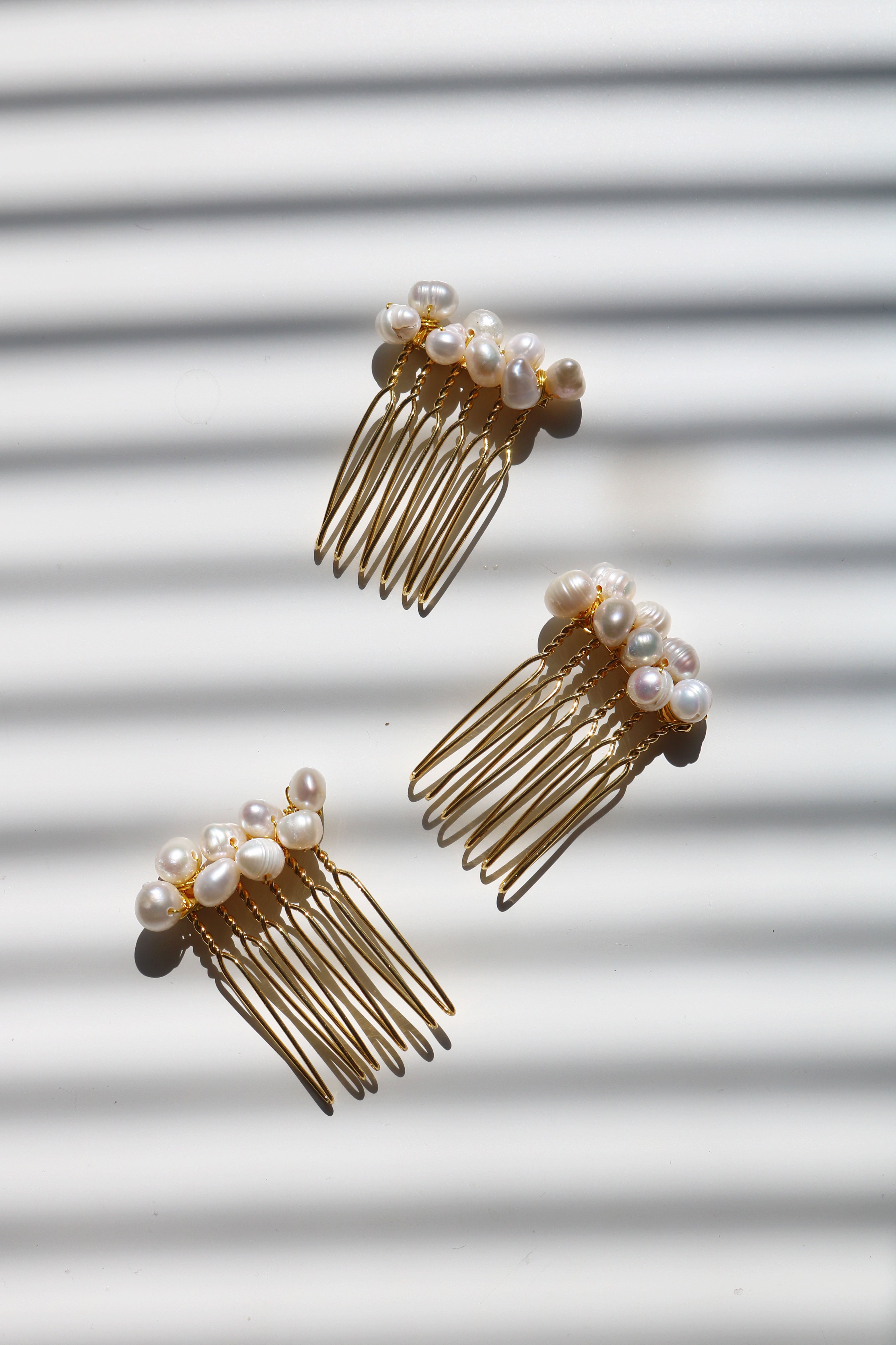 Adelle Pearl Comb no.01-2