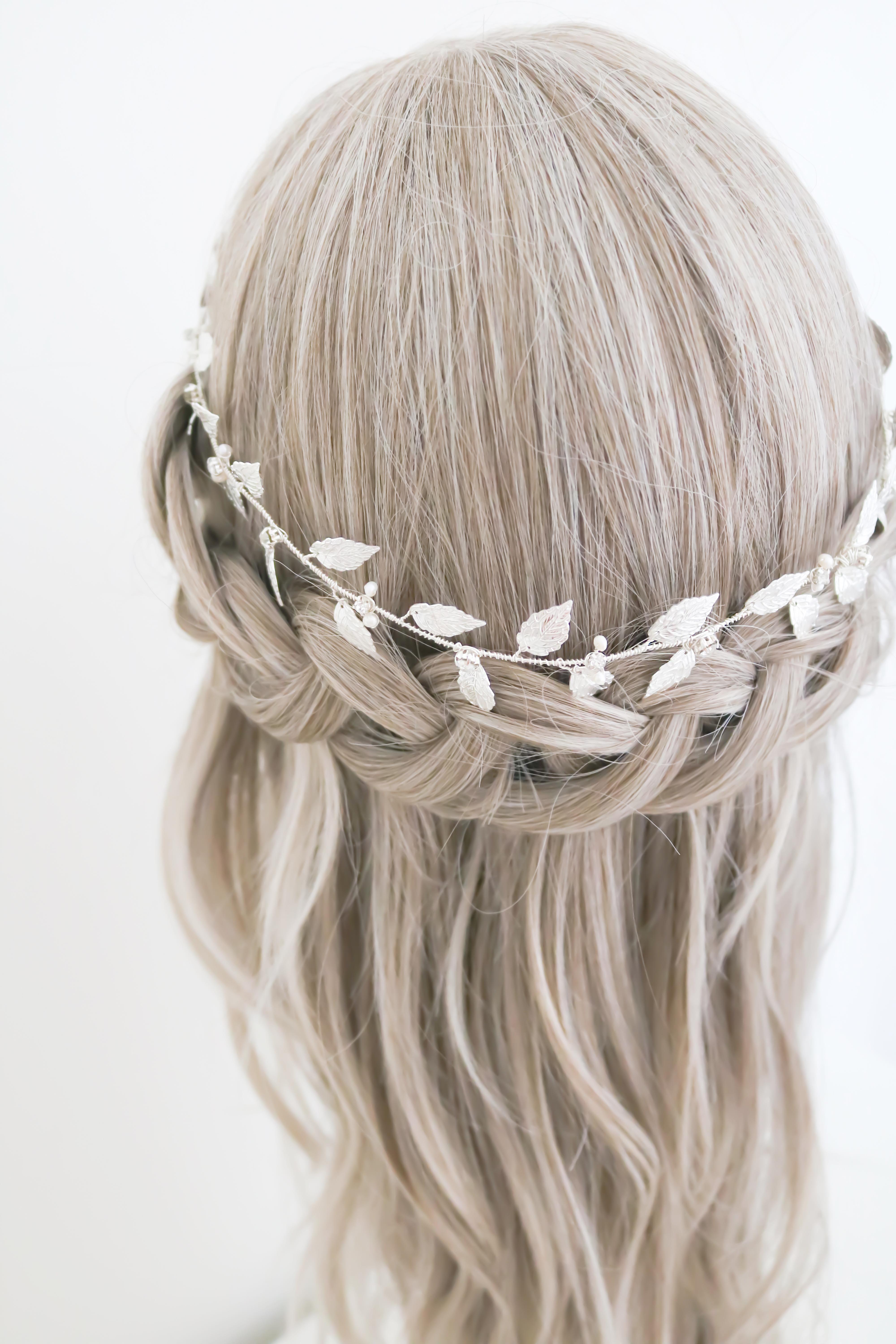 Aelia Leaf and Fresh Water Pearl Crystal Hair Circlet-14