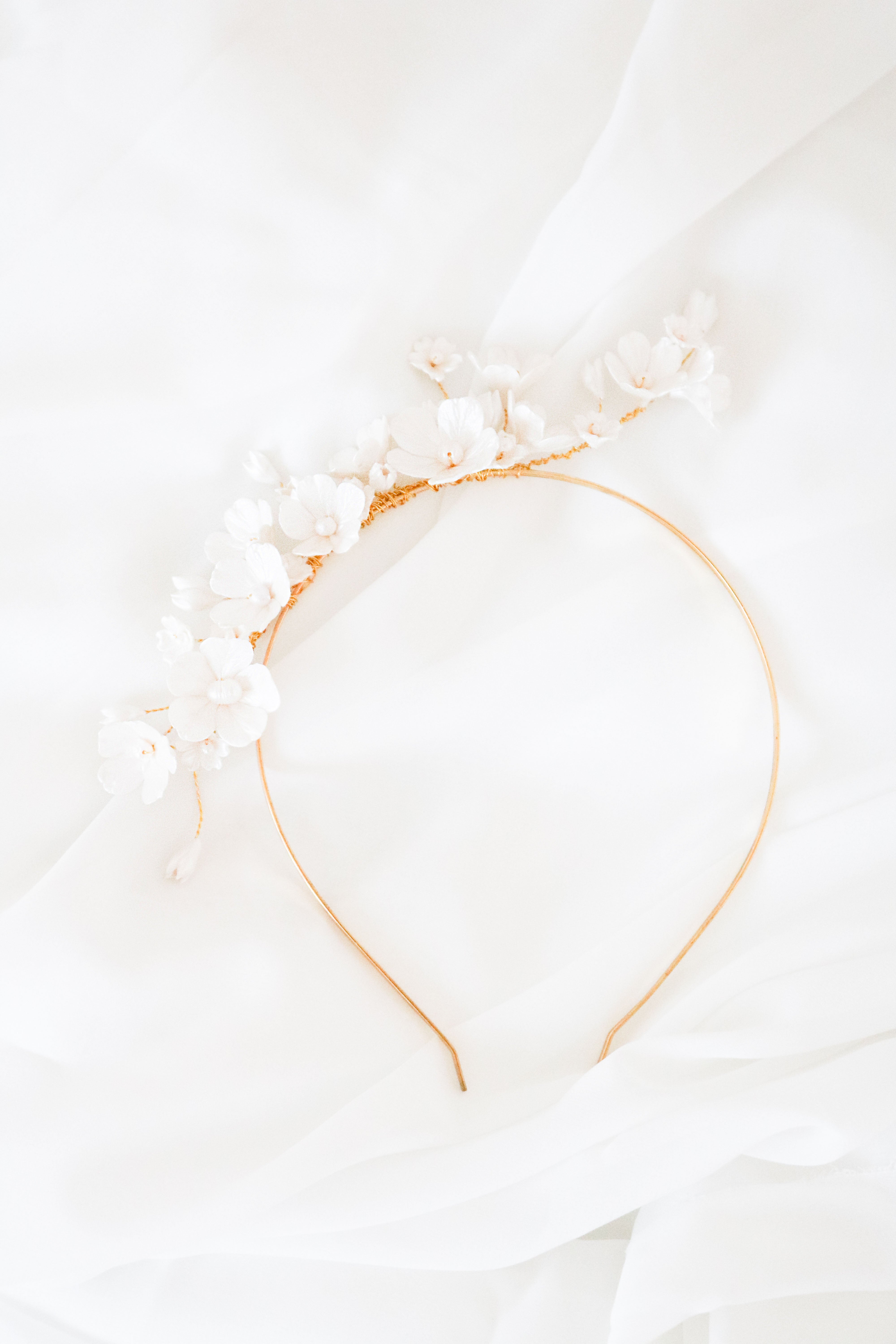 Fleura Fresh Water Pearl and Clay Flower Hairpiece-8