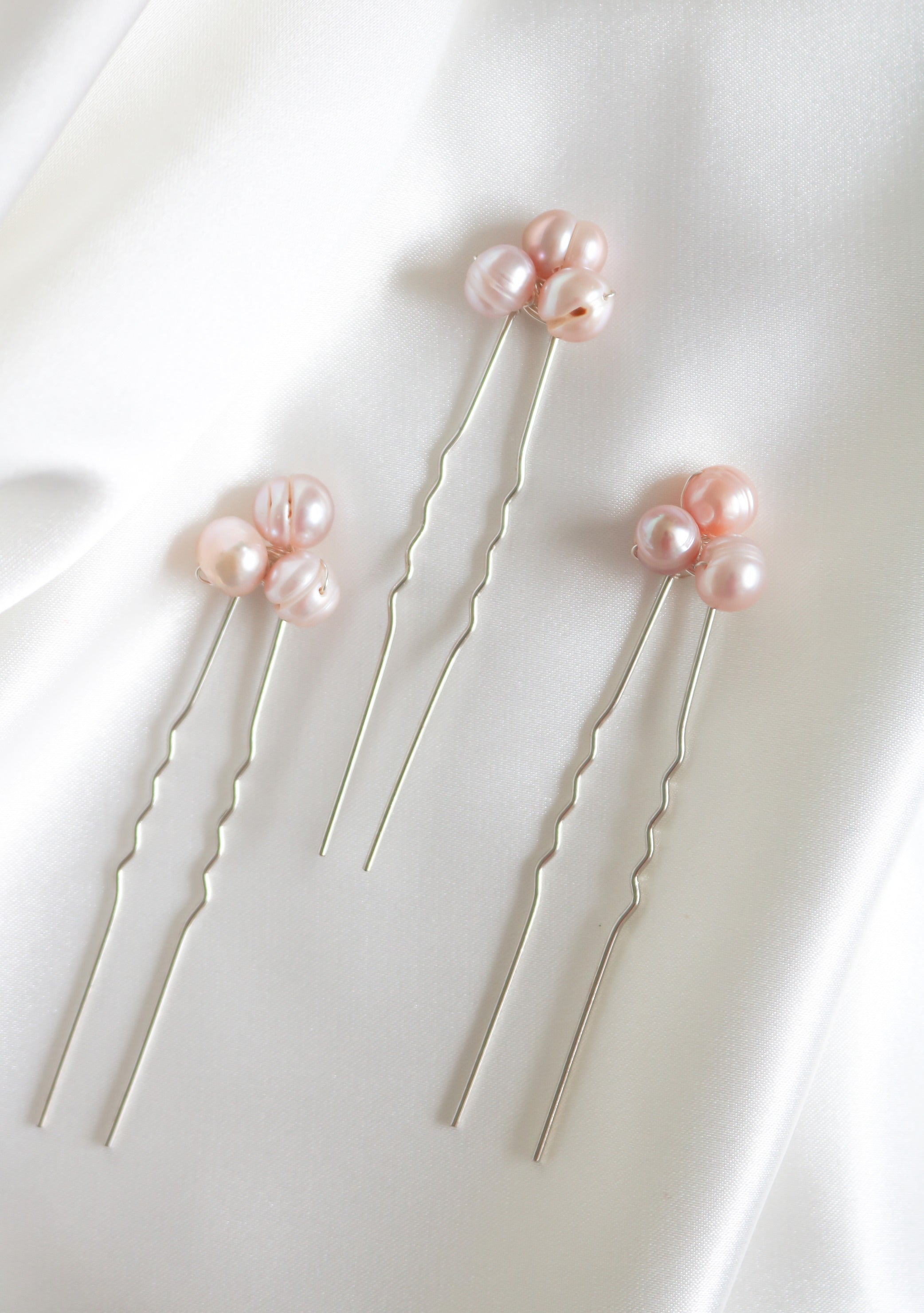 Hayley Fresh Water Pearl Hairpin in Blush-3