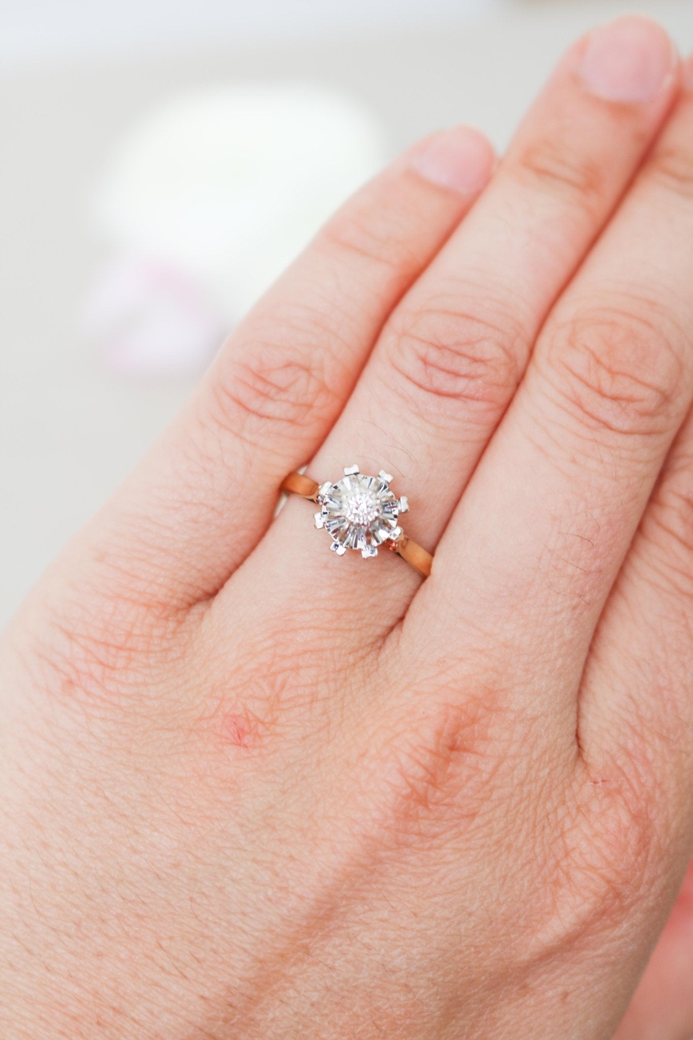 14ct Gold Art Deco Vintage Engagement Ring  c.1920s on a ring finger. Antique Engagement Rings Canada. Canadian vintage engagement rings. Vintage engagement rings Canada. Bridal jewelry Canada. 